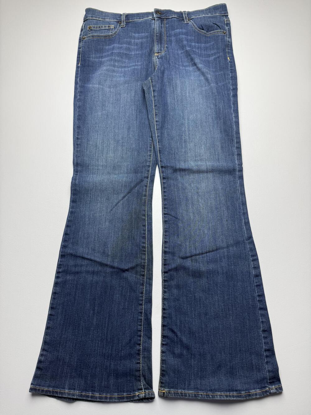 Gap Perfect Boot Jeans Womens 31 Regular Blue Medium Wash Bootcut Stretch Flare